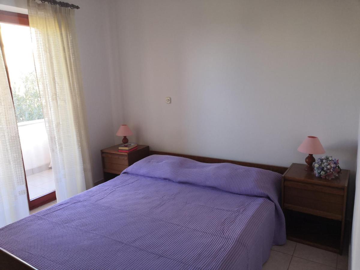 Laura And Nevio Apartments And Rooms Đảo Đảo Cres Ngoại thất bức ảnh