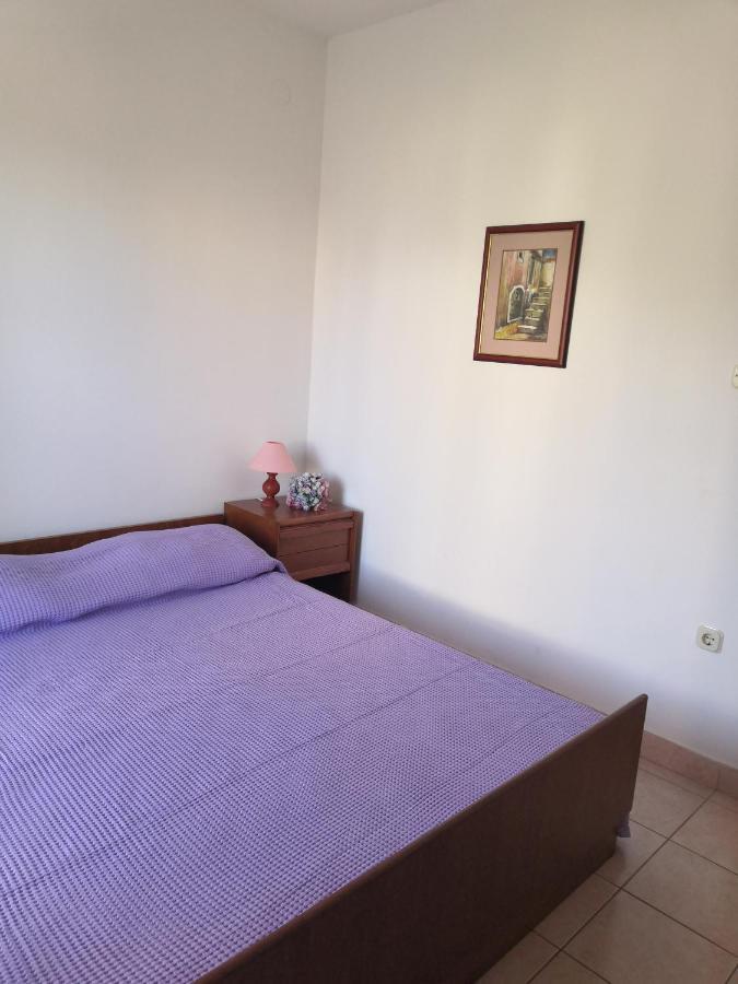 Laura And Nevio Apartments And Rooms Đảo Đảo Cres Ngoại thất bức ảnh
